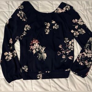 Dynamite Navy Blue Floral V-Back Blouse | Size Small